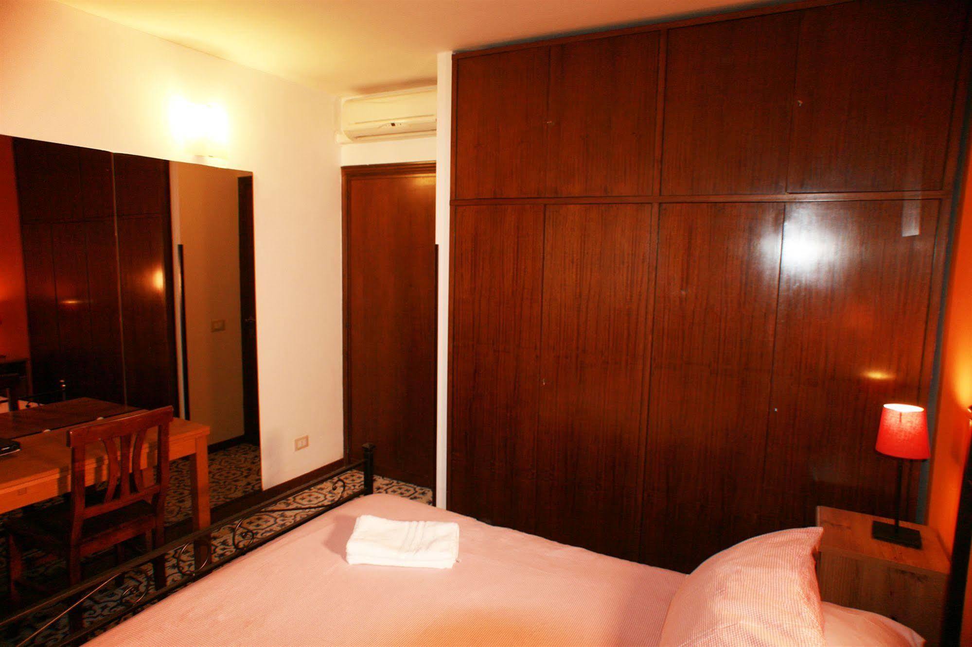 Macao Rooms ローマ エクステリア 写真